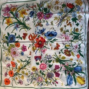 gorgeous floral print square scarf